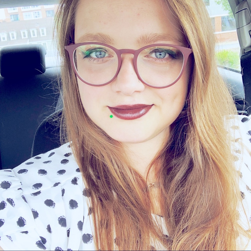 Meet your Posher, Debra